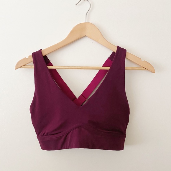Fabletics Lainey Medium Impact Sports Bra - Picture 3 of 5